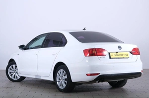 Седан Volkswagen Jetta 2013 года, 839000 рублей, Омск