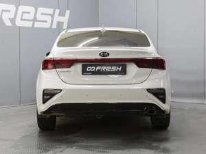 Седан Kia Cerato 2018 года, 1650000 рублей, Омск