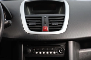 Хетчбэк Peugeot 207 2009 года, 479000 рублей, Новосибирск