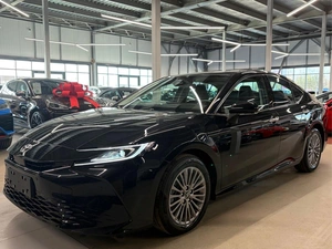 Седан Toyota Camry 2025 года, 4899000 рублей, Павловская Слобода