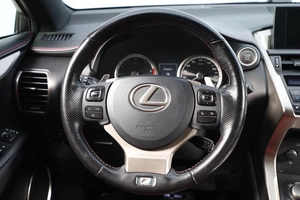 Внедорожник Lexus NX 2017 года, 3239000 рублей, Новосибирск