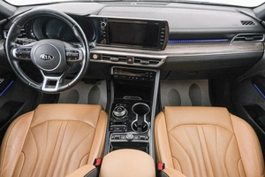 Седан Kia K5 2020 года, 2399000 рублей, Красноярск