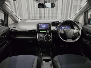 Минивэн Toyota Wish 2012 года, 1340000 рублей, Красноярск