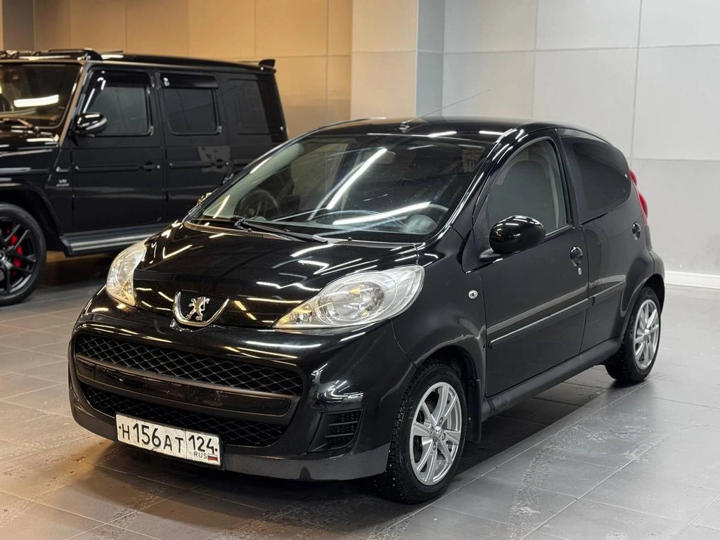 Хетчбэк Peugeot 107 2010 года, 547000 рублей, Красноярск