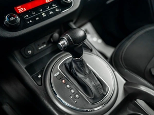 Внедорожник Kia Sportage 2011 года, 1399000 рублей, Красноярск