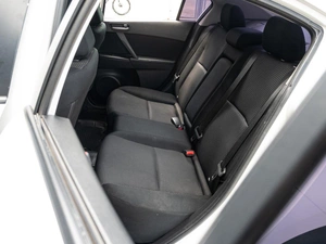 Седан Mazda 3 2012 года, 1070000 рублей, Краснодар