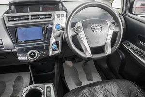 Универсал Toyota Prius Alpha 2014 года, 1249000 рублей, Барнаул