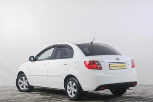 Седан Kia Rio 2010 года, 639000 рублей, Кемерово