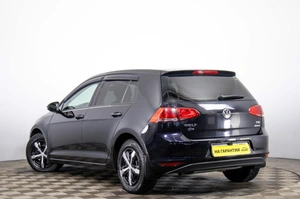Хетчбэк Volkswagen Golf 2013 года, 919000 рублей, Пермь