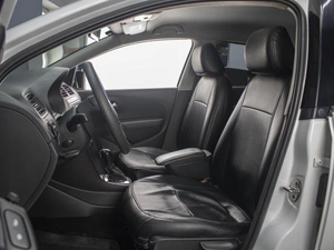 Седан Volkswagen Polo 2014 года, 860000 рублей, Омск