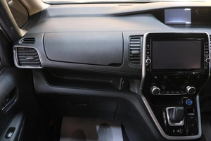 Минивэн Nissan Serena 2019 года, 2619000 рублей, Омск