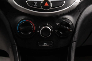 Седан Hyundai Solaris 2011 года, 529000 рублей, Оренбург