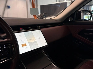 Внедорожник Land Rover Range Rover Evoque 2024 года, 5990000 рублей, Павловская Слобода