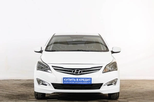 Седан Hyundai Solaris 2015 года, 799000 рублей, Тюмень