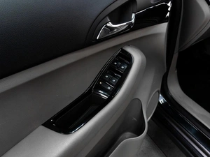 Минивэн Chevrolet Orlando 2012 года, 979000 рублей, Тюмень