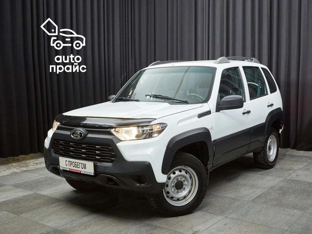 Внедорожник ВАЗ (LADA) Niva Travel 2022 года, 900000 рублей, Красноярск