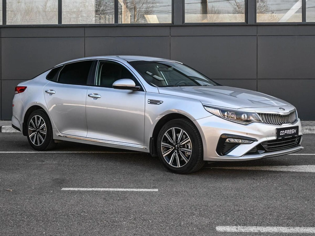 Седан Kia Optima 2019 года, 1939000 рублей, Кирилловка
