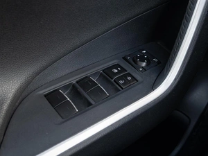 Внедорожник Toyota RAV4 2022 года, 2950000 рублей, Краснодар