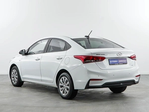 Седан Hyundai Solaris 2019 года, 1299999 рублей, Москва