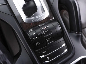 Внедорожник Porsche Cayenne 2015 года, 3849000 рублей, Саратов