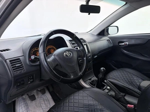 Седан Toyota Corolla 2008 года, 642000 рублей, Орёл