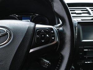Седан Toyota Camry 2015 года, 1612000 рублей, Красноярск
