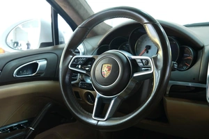 Внедорожник Porsche Cayenne S 2015 года, 3209000 рублей, Омск