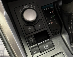 Внедорожник Lexus NX 2017 года, 3007000 рублей, Красноярск