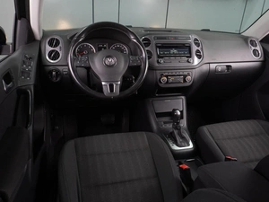 Внедорожник Volkswagen Tiguan 2012 года, 1429000 рублей, Воронеж