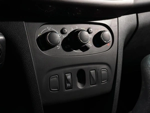 Хетчбэк Renault Sandero 2018 года, 970111 рублей, Тверь