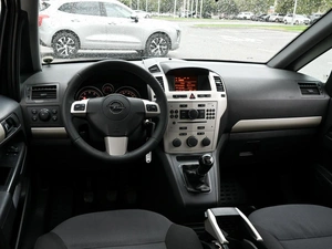 Минивэн Opel Zafira 2008 года, 619000 рублей, Волгоград