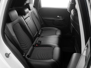 Хетчбэк Mercedes-benz B-класс 2019 года, 2359000 рублей, Тюмень