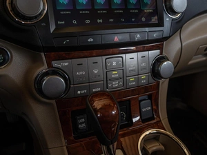 Внедорожник Toyota Highlander 2012 года, 2420000 рублей, Краснодар