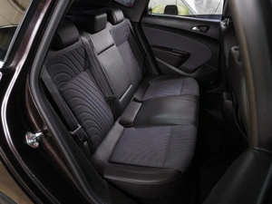 Седан Opel Astra 2014 года, 999000 рублей, Воронеж