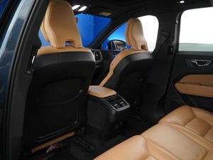 Внедорожник Volvo XC60 2021 года, 4107055 рублей, Москва