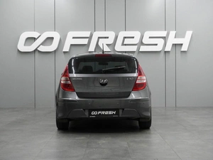 Хетчбэк Hyundai i30 2010 года, 749000 рублей, Воронеж
