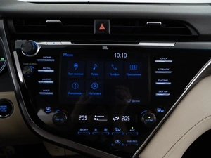Седан Toyota Camry 2018 года, 2834444 рублей, Москва