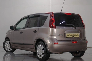 Хетчбэк Nissan Note 2011 года, 699000 рублей, Челябинск