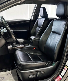 Седан Toyota Camry 2015 года, 1997000 рублей, Красноярск