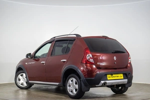 Хетчбэк Renault Sandero Stepway 2012 года, 419000 рублей, Оренбург
