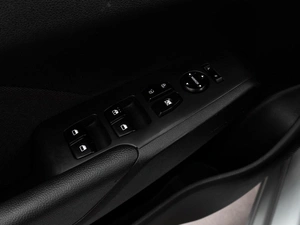 Седан Hyundai Solaris 2018 года, 1389000 рублей, Тюмень