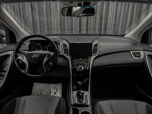 Хетчбэк Hyundai i30 2013 года, 920000 рублей, Красноярск