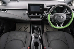 Хетчбэк Toyota Corolla 2018 года, 1519000 рублей, Красноярск