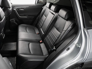 Внедорожник Toyota RAV4 2023 года, 4240000 рублей, Тюмень