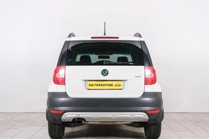 Внедорожник Skoda Yeti 2011 года, 1199000 рублей, Красноярск