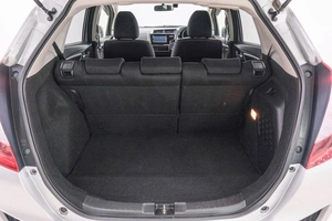 Хетчбэк Honda Fit 2016 года, 1089000 рублей, Красноярск