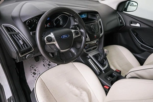 Хетчбэк Ford Focus 2013 года, 809000 рублей, Красноярск