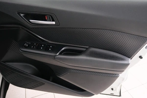 Внедорожник Toyota C-HR 2019 года, 2099000 рублей, Красноярск