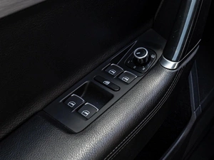 Седан Volkswagen Passat 2011 года, 1370000 рублей, Краснодар