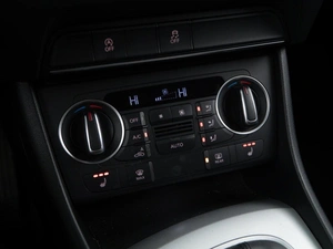 Внедорожник Audi Q3 2015 года, 2125444 рублей, Москва